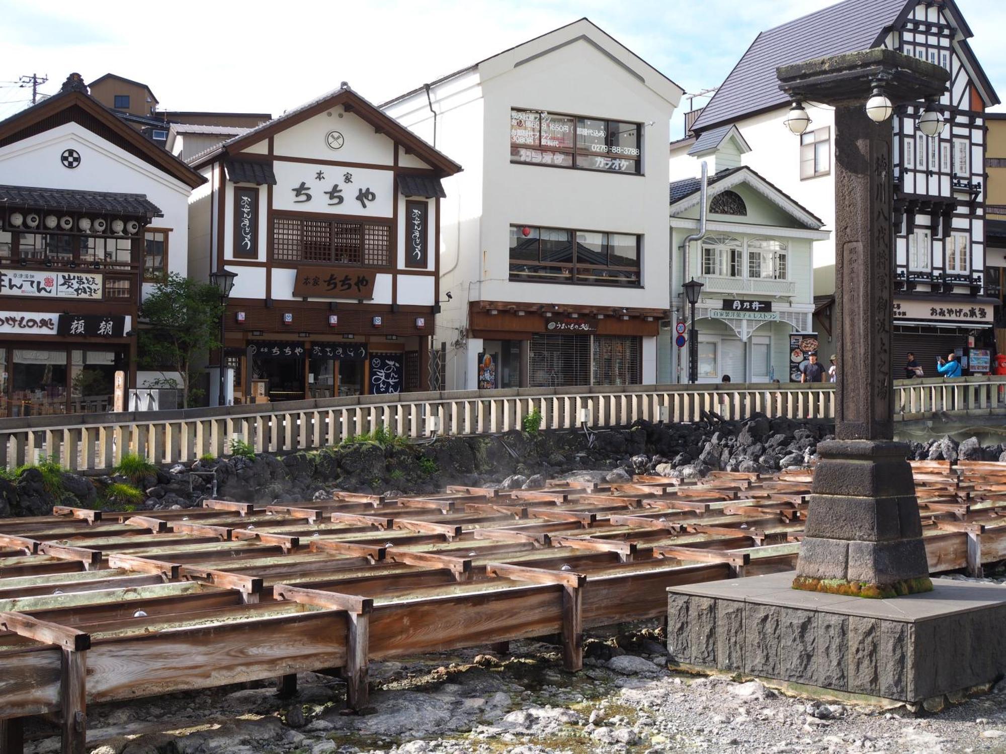 Buna Kusatsu Onsen Inn Экстерьер фото